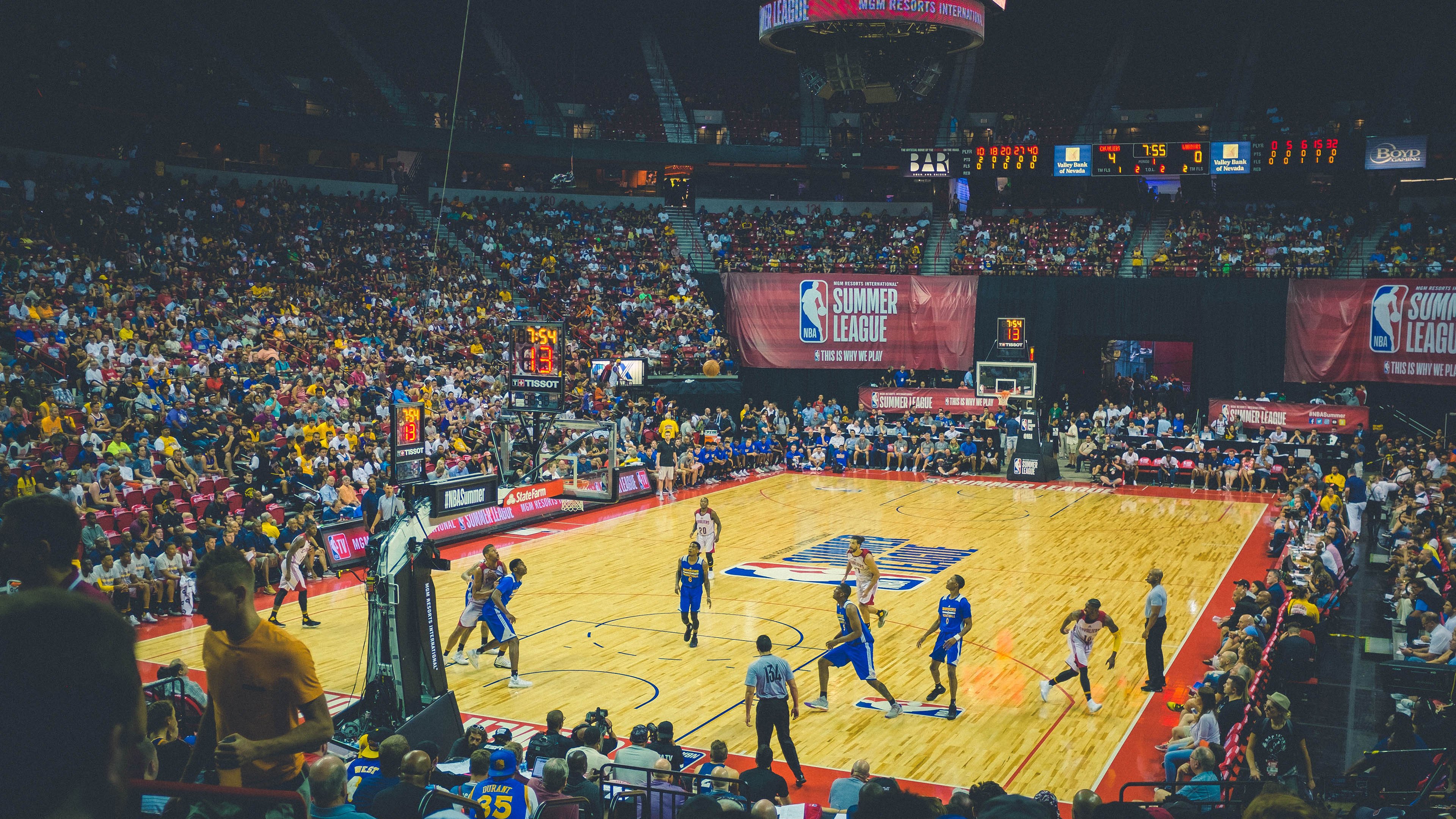 AI智能解说：未来赛场的全新玩法，未来杯ai挑战赛