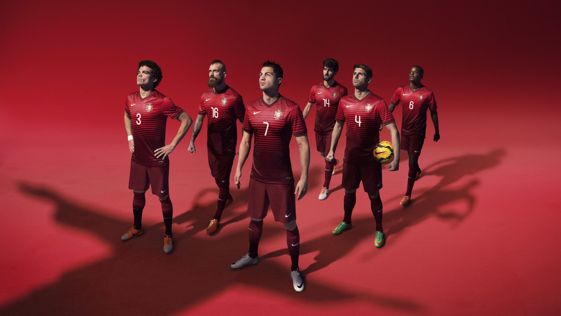 “英超末轮决战名场面不断，精彩纷呈”，英超每轮集锦