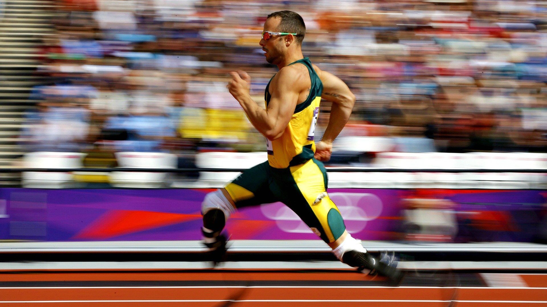 开云权威入口-城市挑战极限跑，夜色之中尽情释放热情，城市极限跑酷游戏